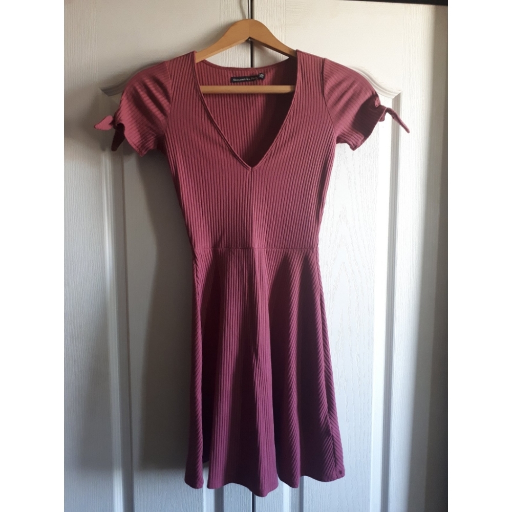 🎀A&F Pink T-shirt dress🎀